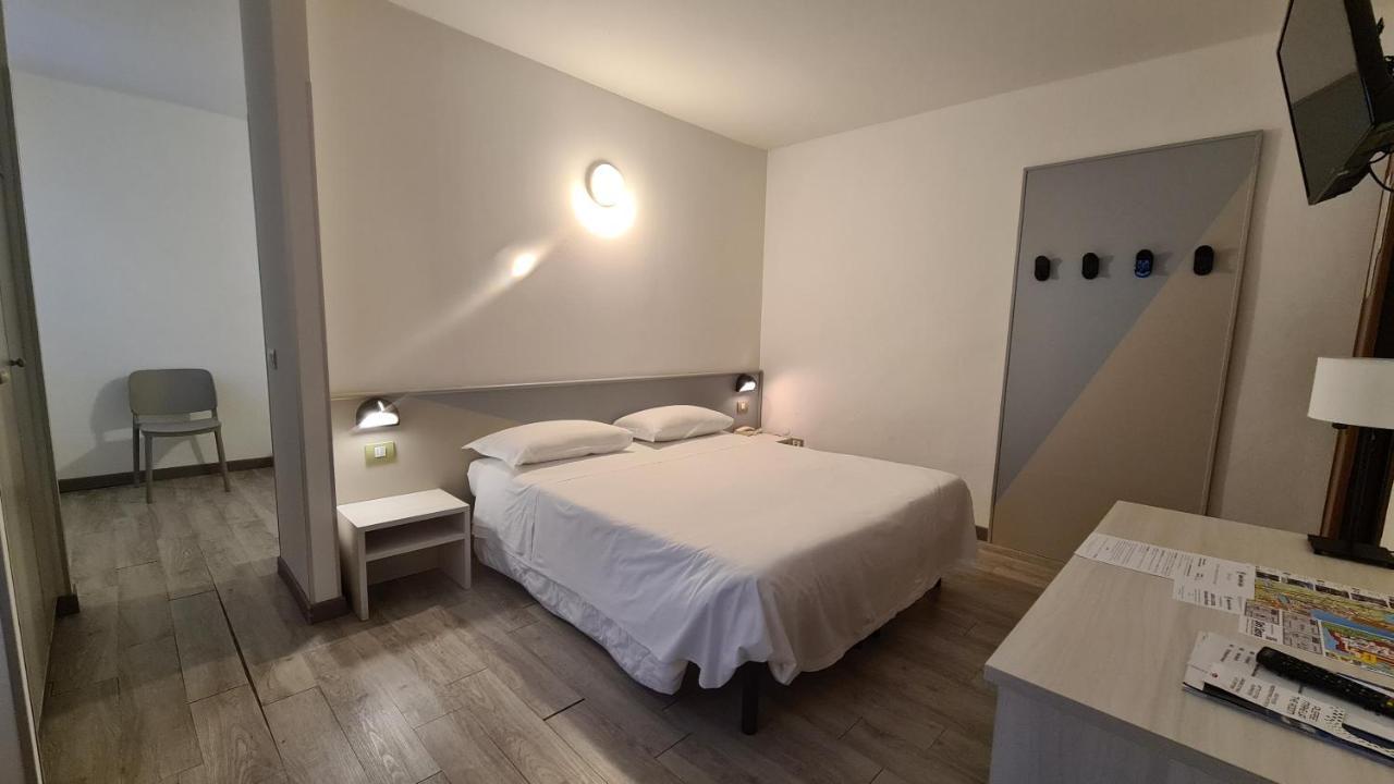 Hotel Bel Sito Πεσκιέρα ντελ Γκάρντα Εξωτερικό φωτογραφία