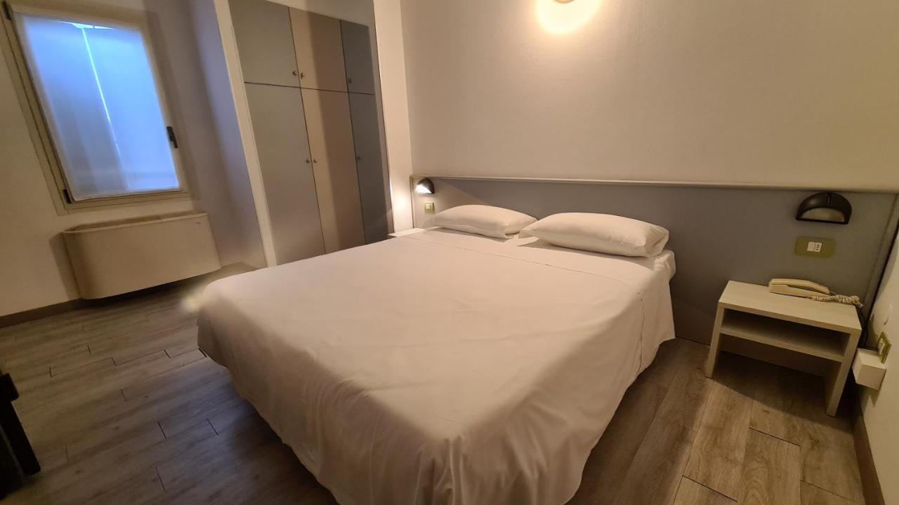Hotel Bel Sito Πεσκιέρα ντελ Γκάρντα Εξωτερικό φωτογραφία