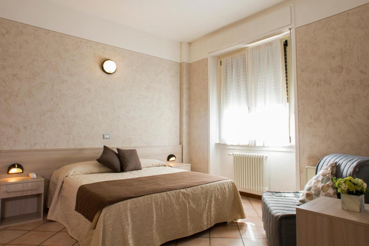 Hotel Bel Sito Πεσκιέρα ντελ Γκάρντα Εξωτερικό φωτογραφία