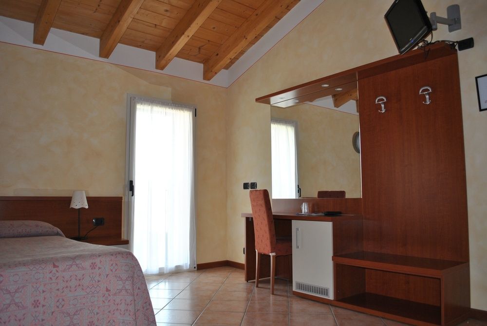 Hotel Bel Sito Πεσκιέρα ντελ Γκάρντα Εξωτερικό φωτογραφία
