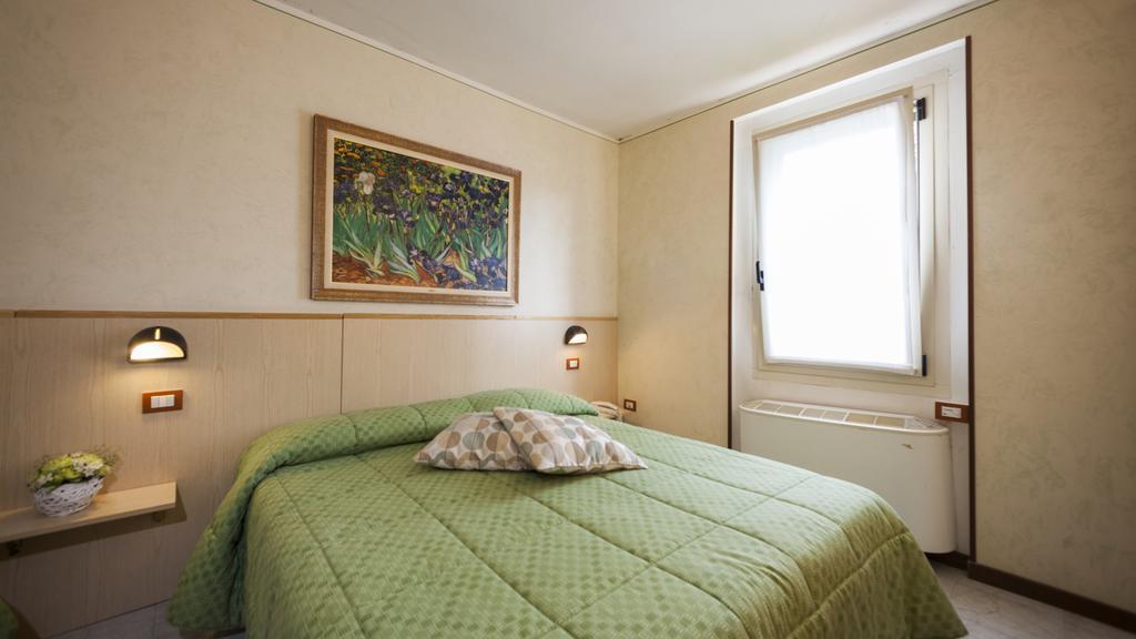 Hotel Bel Sito Πεσκιέρα ντελ Γκάρντα Εξωτερικό φωτογραφία