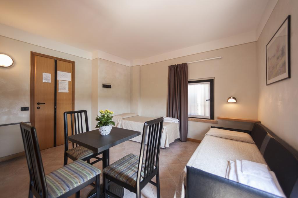 Hotel Bel Sito Πεσκιέρα ντελ Γκάρντα Δωμάτιο φωτογραφία