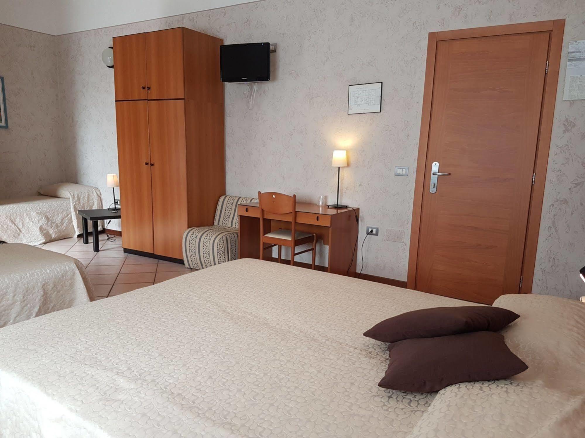 Hotel Bel Sito Πεσκιέρα ντελ Γκάρντα Εξωτερικό φωτογραφία