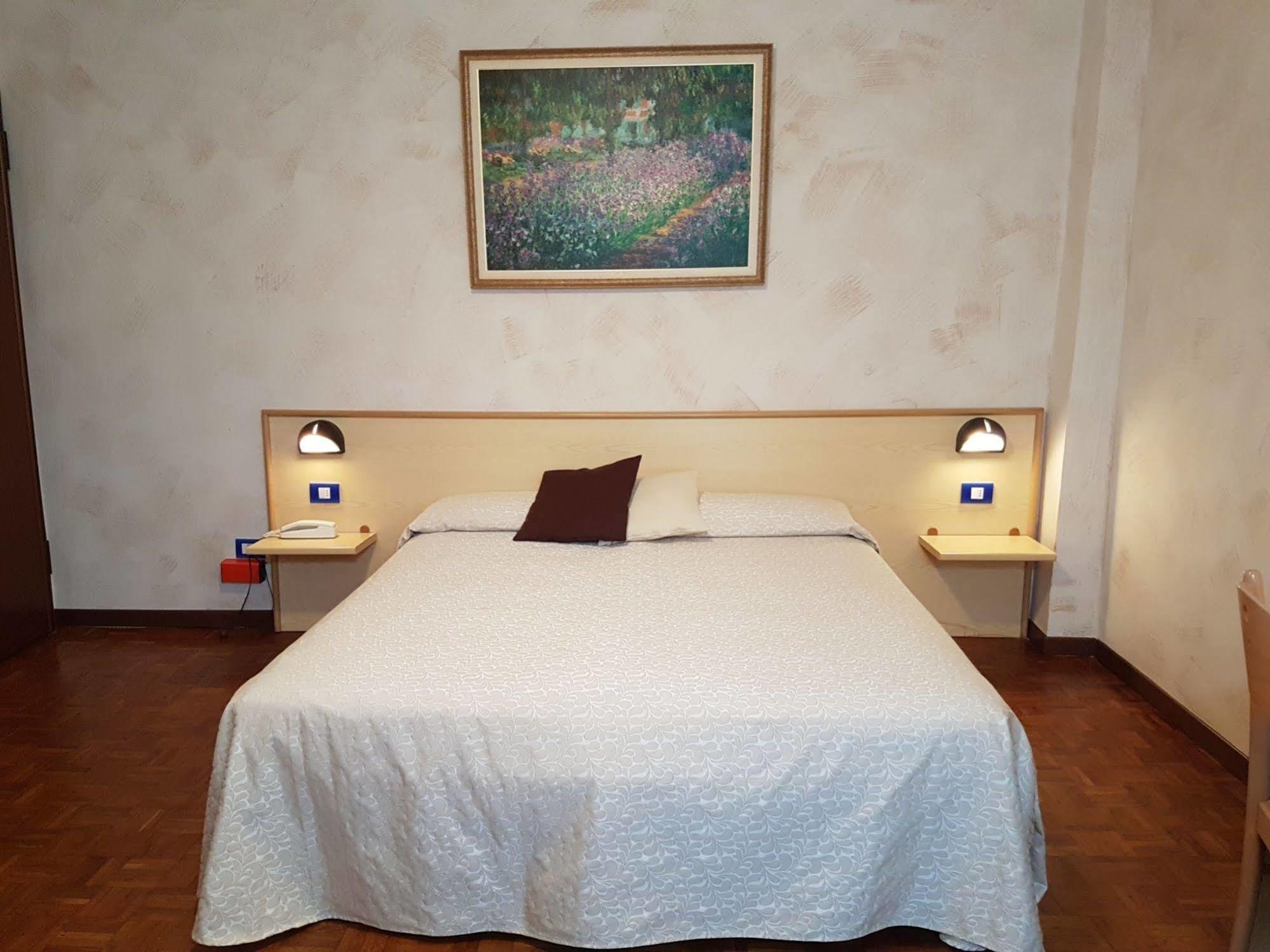 Hotel Bel Sito Πεσκιέρα ντελ Γκάρντα Εξωτερικό φωτογραφία